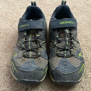 Merrell kid Trail Chaser hiking shoes Sz 1.5